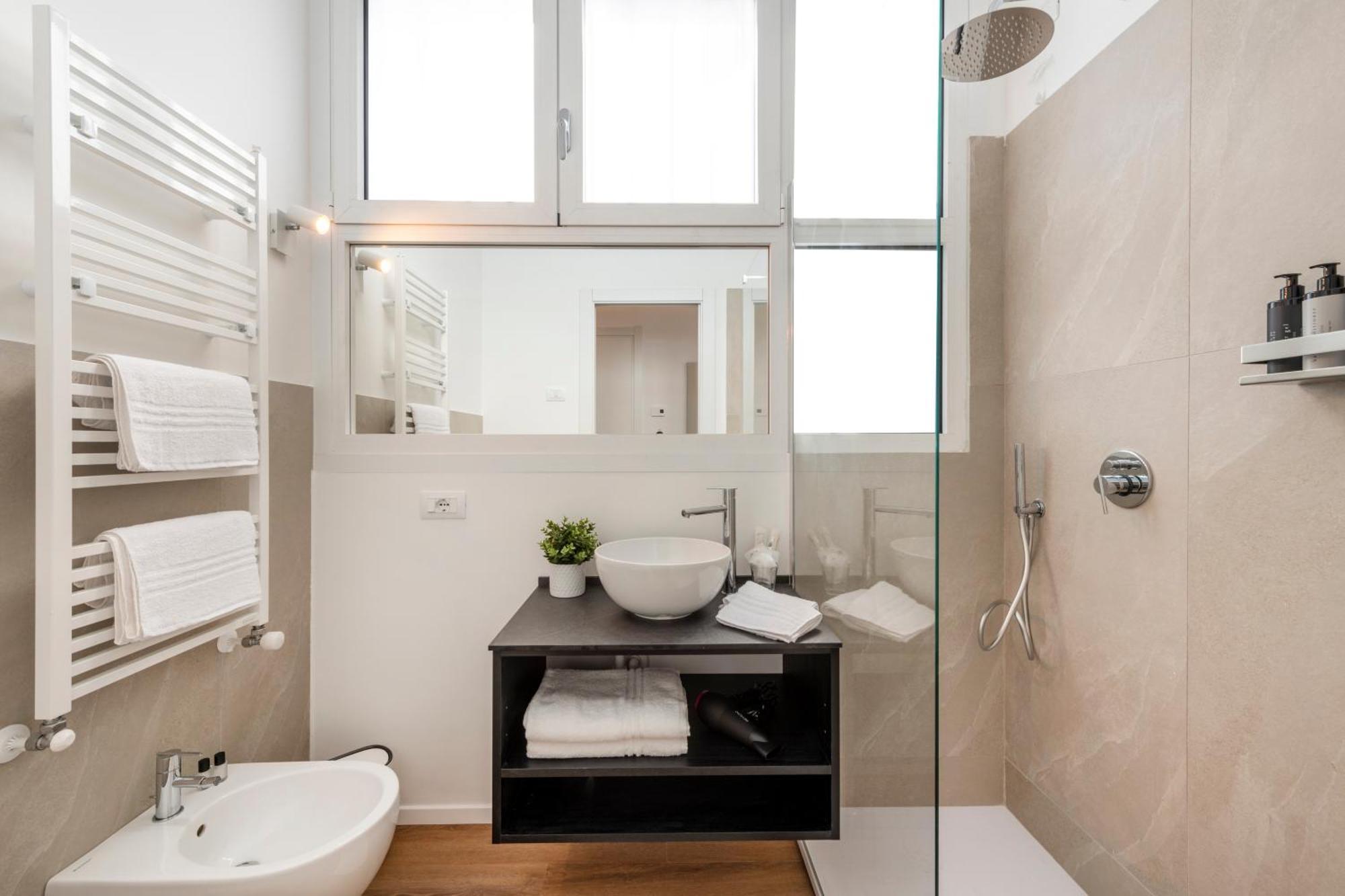 Affittacamere Bnbutler - Inbrera - Giulianova, 1 Milano