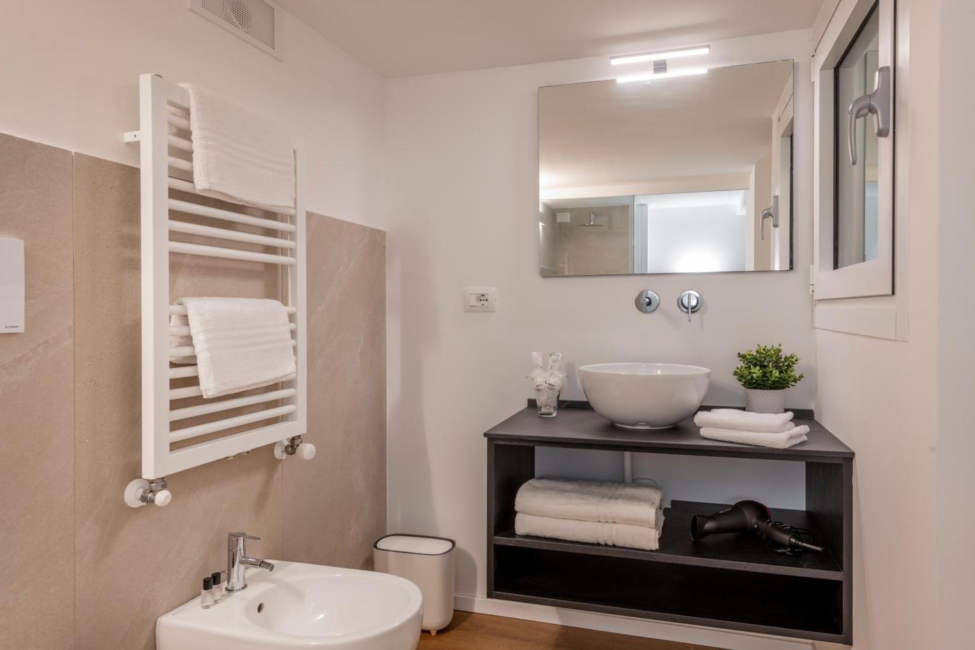 Pensión Bnbutler - Inbrera - Giulianova, 1 *